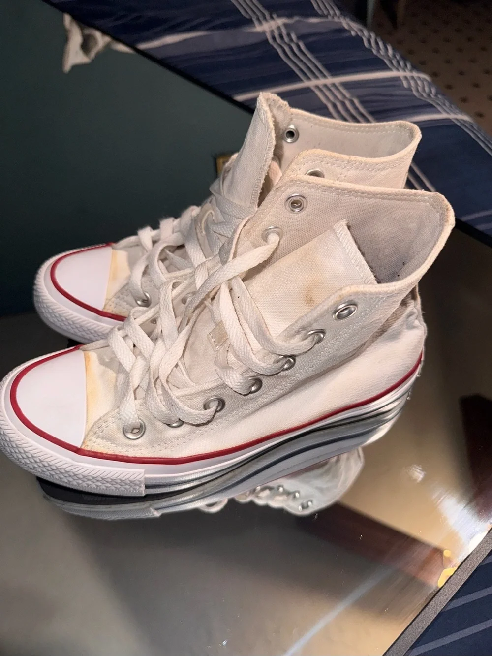 Converse white canvas